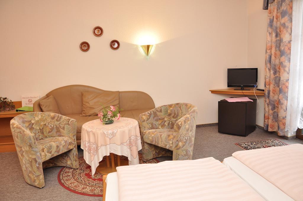 Hotel Fasold Sulzfeld  Habitación foto