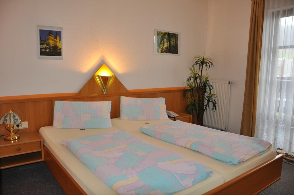 Hotel Fasold Sulzfeld  Habitación foto