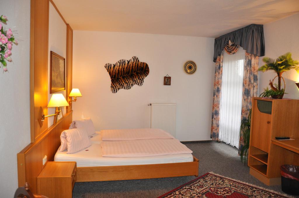 Hotel Fasold Sulzfeld  Habitación foto